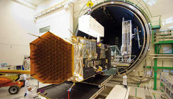 Astrium-built Alphasat satellite ready for service at its operational orbital positio