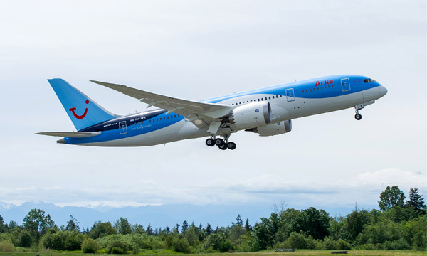 Boeing, Arke Celebrate Delivery of Airline's First 787 Dreamliner